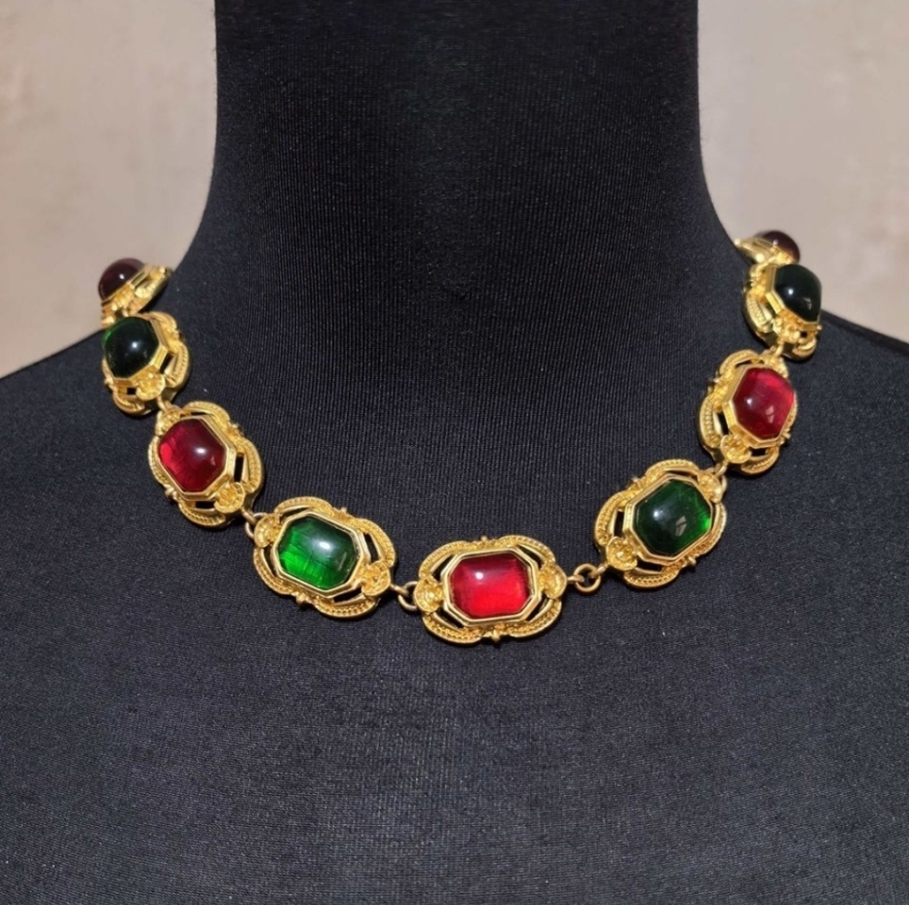 Elegant Gold and Red Necklace